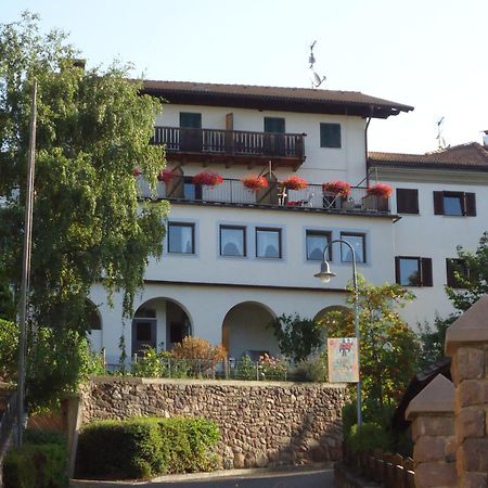 Gasthof Zum Roessl San Genesio Atesino Exterior foto