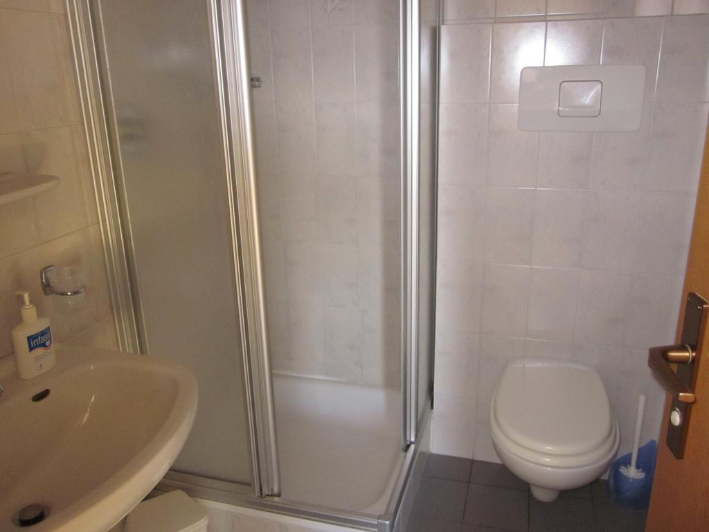 Gasthof Zum Roessl San Genesio Atesino Habitación foto